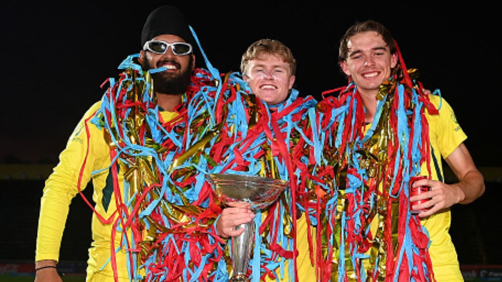 IND vs AUS U19 WC Final: ऑस्ट्रेलिया के साथ इन दो भारतीयों ने भी जीता वर्ल्ड कप खिताब, एक ने तो डुबो दी टीम इंडिया की लुटिया IND vs AUS U19 WC Final: ऑस्ट्रेलिया के साथ इन दो भारतीयों ने भी जीता वर्ल्ड कप खिताब, एक ने तो डुबो दी टीम इंडिया की लुटिया