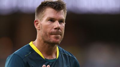 डेविड वॉर्नर का इंटरनेशनल करियर हो गया पूरा? ऑस्ट्रेलियन सुपर स्टार ने दिया चौंकाने वाला बयान, बोले- मैं कह चुका... डेविड वॉर्नर का शानदार इंटरनेशनल करियर रहा है.