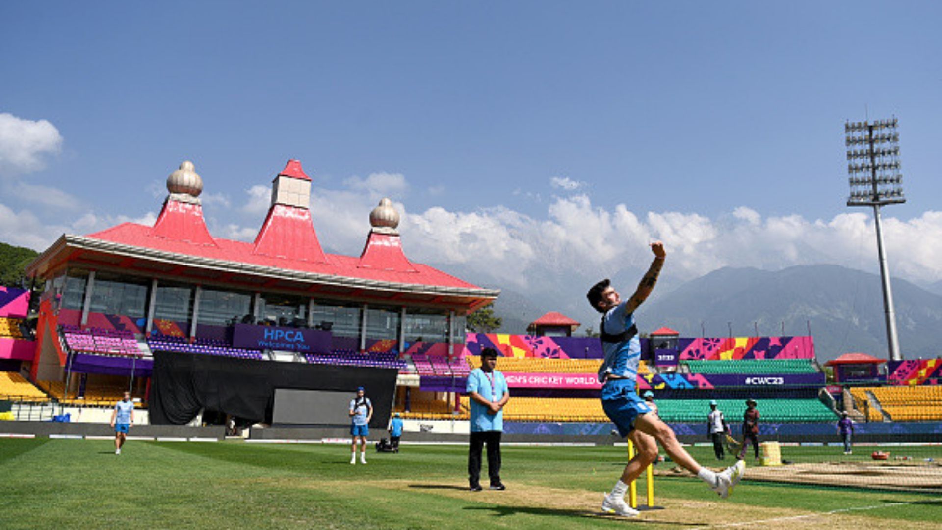 PSL 2024 से इस गेंदबाज ने लिया नाम वापस, एक दिन बाद ही दूसरे टूर्नामेंट में खेलने के लिए मुंबई की टीम में हो गया शामिल