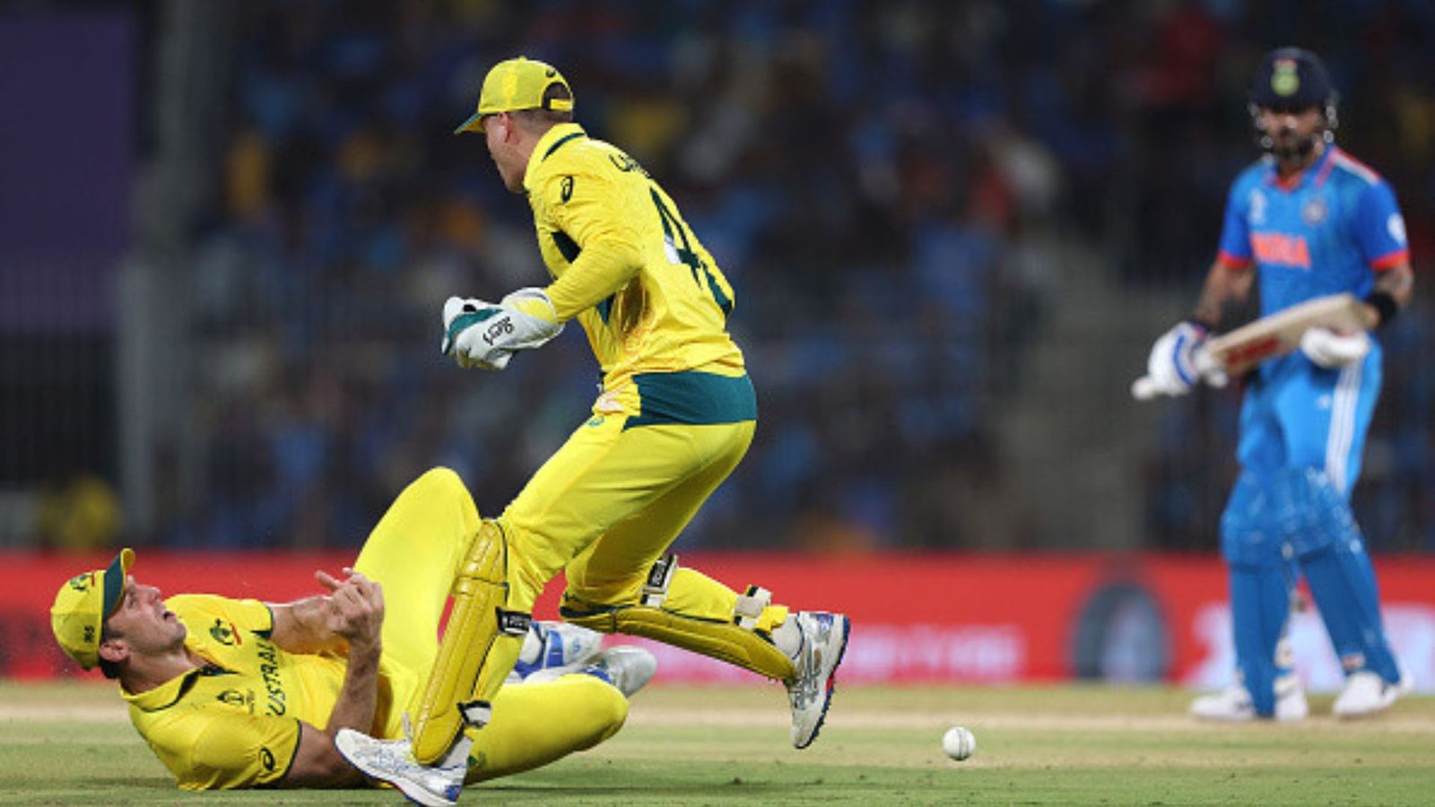 भारत से हार के बाद जिसने 4.5 महीने तक नहीं खेला वनडे उसने रचा इतिहास, 8 कैच लपककर की वर्ल्ड रिकॉर्ड की बराबरी भारत से हार के बाद जिसने 4.5 महीने तक नहीं खेला वनडे उसने रचा इतिहास, 8 कैच लपककर की वर्ल्ड रिकॉर्ड की बराबरी