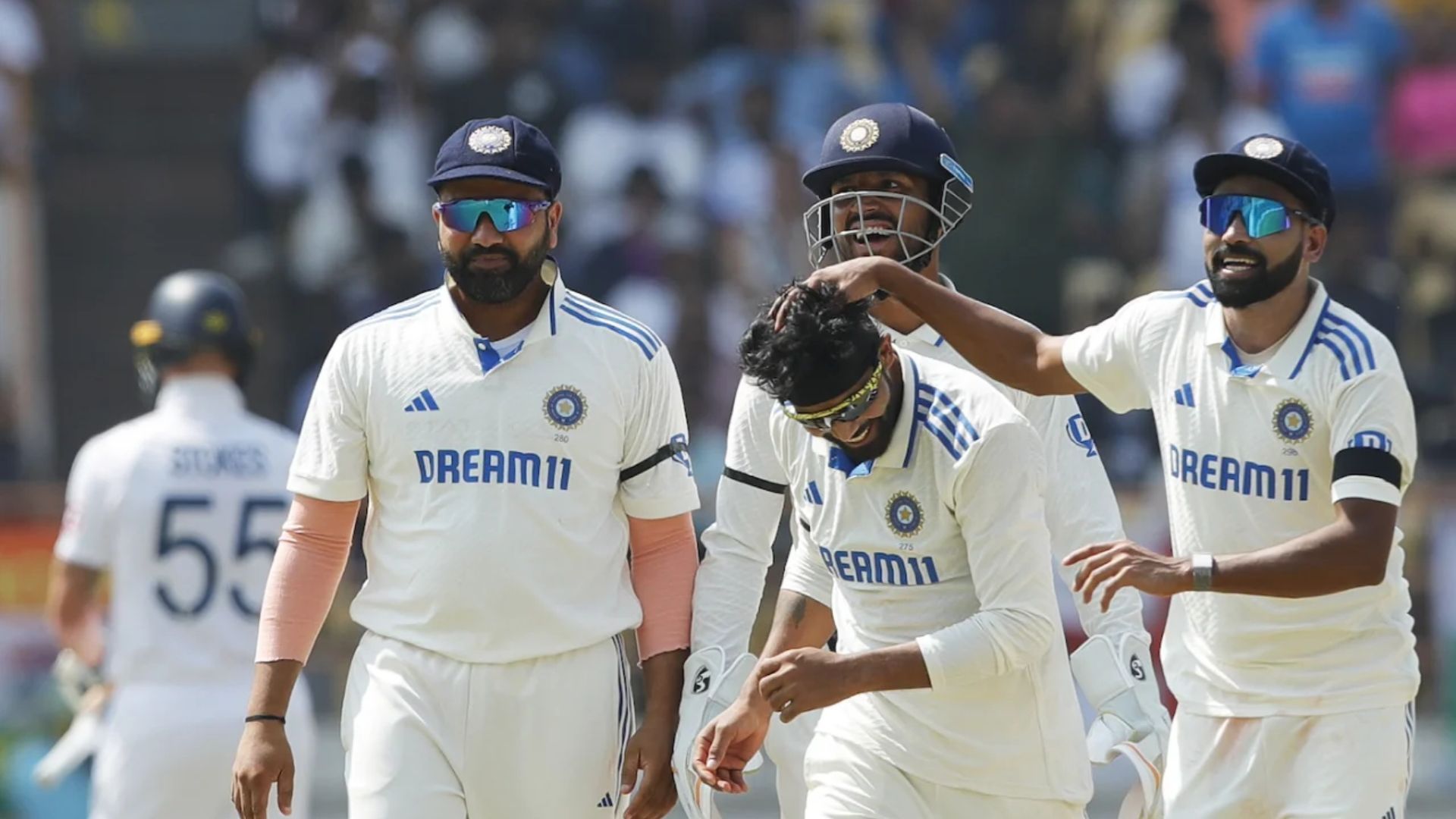 IND vs ENG: मोहम्मद सिराज के शिकारी खेल के बाद यशस्वी जायसवाल दहाड़े, राजकोट में भारत के आगे इंग्लैंड के बैजबॉल की खुली पोल