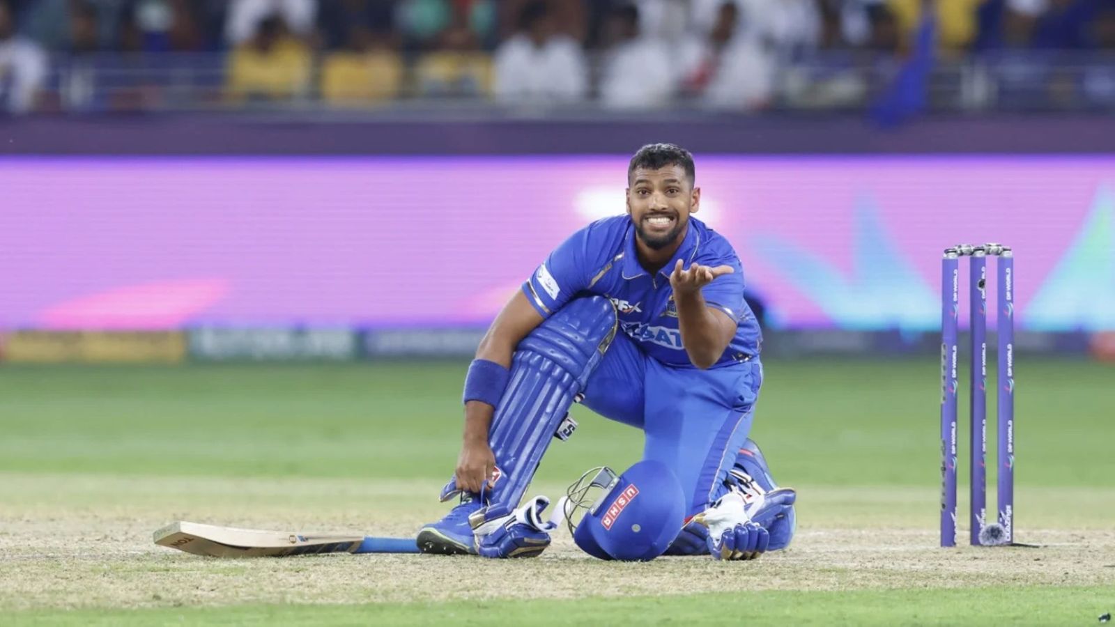 मुंबई इंडियंस की एमआई एमिरेट्स ने जीता ILT20 का खिताब, पहली बार बनी विजेता, दुबई कैपिटल्स को 46 रन से धूल चटाई मुंबई इंडियंस की एमआई एमिरेट्स ने जीता ILT20 का खिताब, पहली बार बनी विजेता, दुबई कैपिटल्स को 46 रन से धूल चटाई