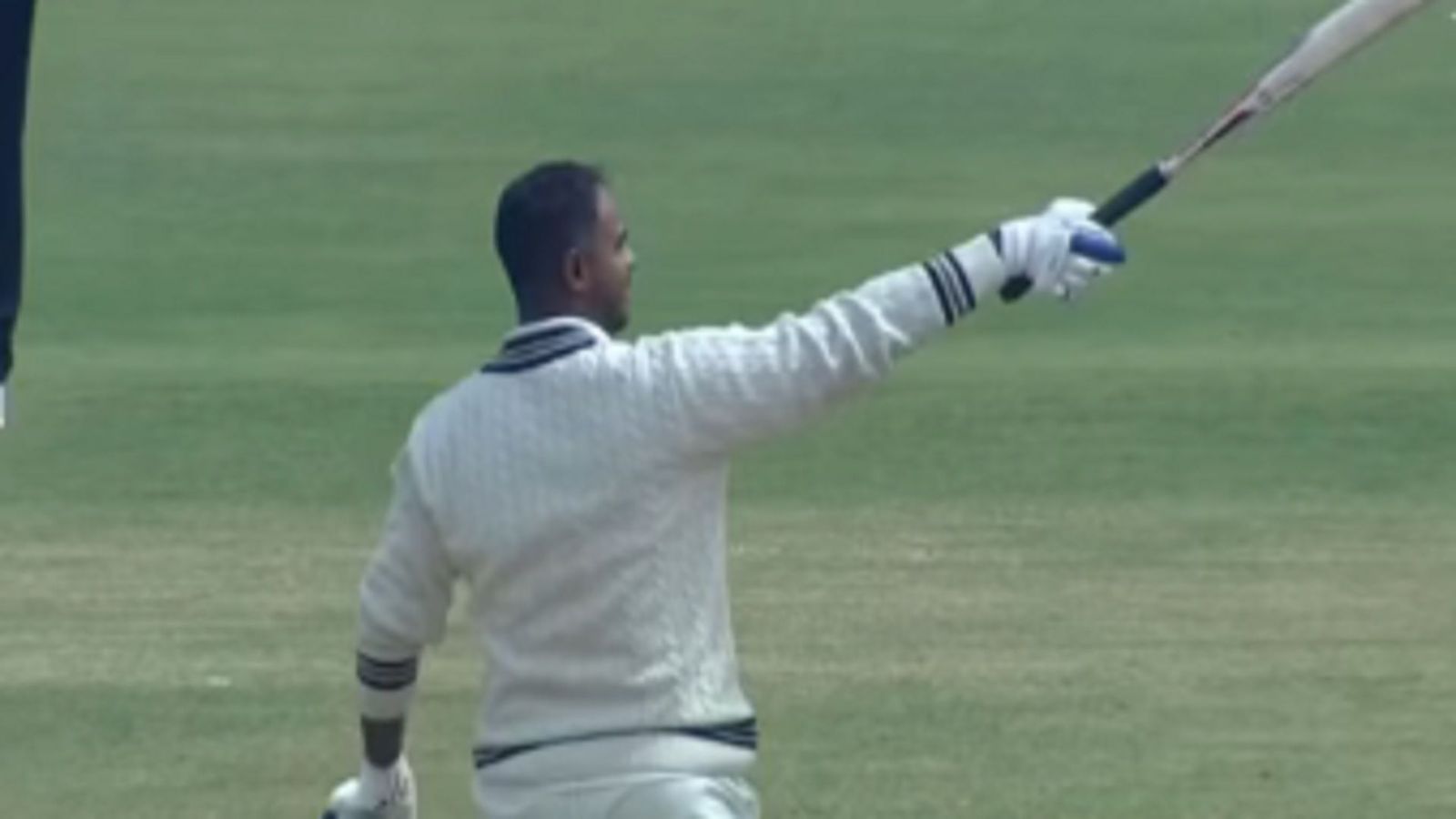 Ranji Trophy: रिंकू सिंह के छक्कों से बीमार पड़ने वाले खिलाड़ी ने मचाई तबाही, डेब्यू के छह साल बाद ठोकी करियर की पहली फिफ्टी Ranji Trophy: रिंकू सिंह के छक्कों से बीमार पड़ने वाले खिलाड़ी ने मचाई तबाही, डेब्यू के छह साल बाद ठोकी करियर की पहली फिफ्टी