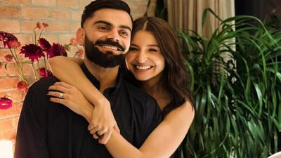 Sports News 21 फरवरी: भारतीय टेबल टेनिस टीम पेरिस ओलिंपिक टिकट से सिर्फ एक जीत दूर, विराट कोहली दूसरी बार पिता बने, जानें खेल की टॉप 10 ट्रेंडिंग खबरें विराट कोहली और अनुष्का शर्मा दूसरी बार माता-पिता बन गए हैं