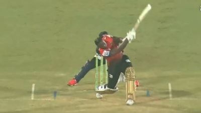 BPL 2024: 4,6,4,6...पहले बॉल और फिर 12 गेंदों में आंद्रे रसेल ने बल्ले से किया धमाका, शाकिब अल हसन की टीम का बनाया मजाक आंद्रे रसेल