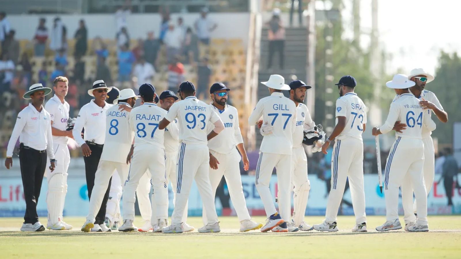 IND vs ENG: टीम इंडिया लगातार तीसरे टेस्ट में नए खिलाड़ी को देगी मौका! इन दो क्रिकेटर्स में है डेब्यू की जंग IND vs ENG: टीम इंडिया लगातार तीसरे टेस्ट में नए खिलाड़ी को देगी मौका! इन दो क्रिकेटर्स में है डेब्यू की जंग