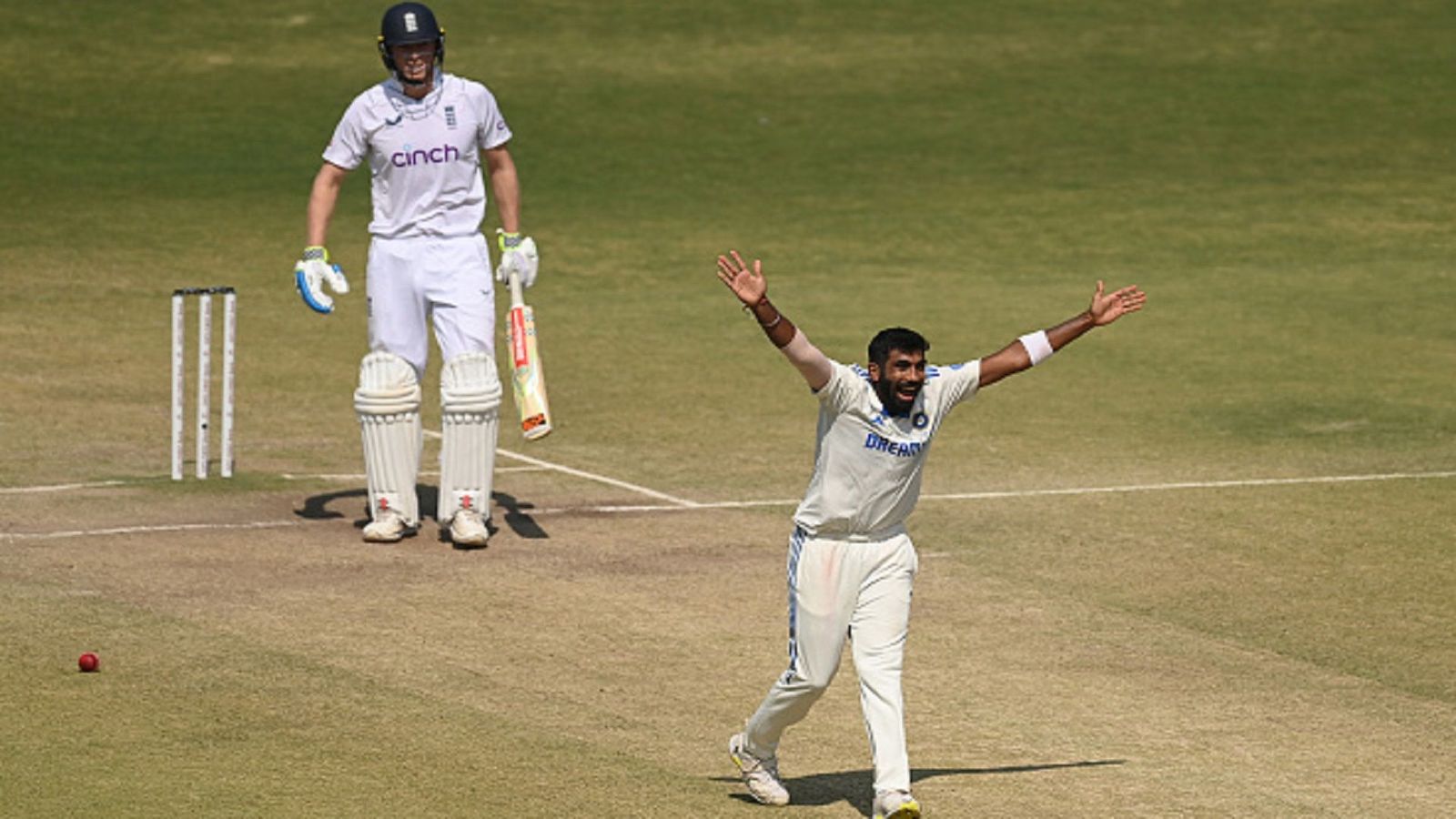 IND vs ENG: इंग्लिश दिग्गज ने जसप्रीत बुमराह और पिच को लेकर टीम इंडिया को लताड़ा, जमकर सुनाई खरी-खोटी, बोले- समझ नहीं... IND vs ENG: इंग्लिश दिग्गज ने जसप्रीत बुमराह और पिच को लेकर टीम इंडिया को लताड़ा, जमकर सुनाई खरी-खोटी, बोले- समझ नहीं...