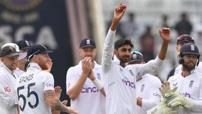 IND vs ENG : 152 के भीतर 10 विकेट लेकर भारत को हराने का क्या है इंग्लैंड का प्लान? शोएब बशीर ने कहा - अश्विन व जडेजा से जो सीखा... भारत के खिलाफ पांच विकेट हॉल लेने के बाद शोएब बशीर