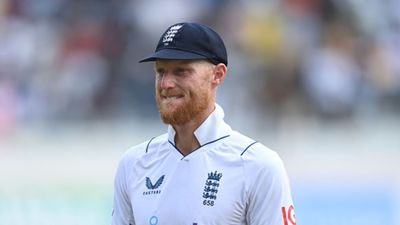 IND vs ENG : सीरीज हार के बाद बेन स्टोक्स का छलका दर्द, कहा- मैं ऐसा ही हूं, जो लोग आलोचना कर रहे थे वो... भारत के खिलाफ टेस्ट मैच के दौरान इंग्लैंड के कप्तान बेन स्टोक्स