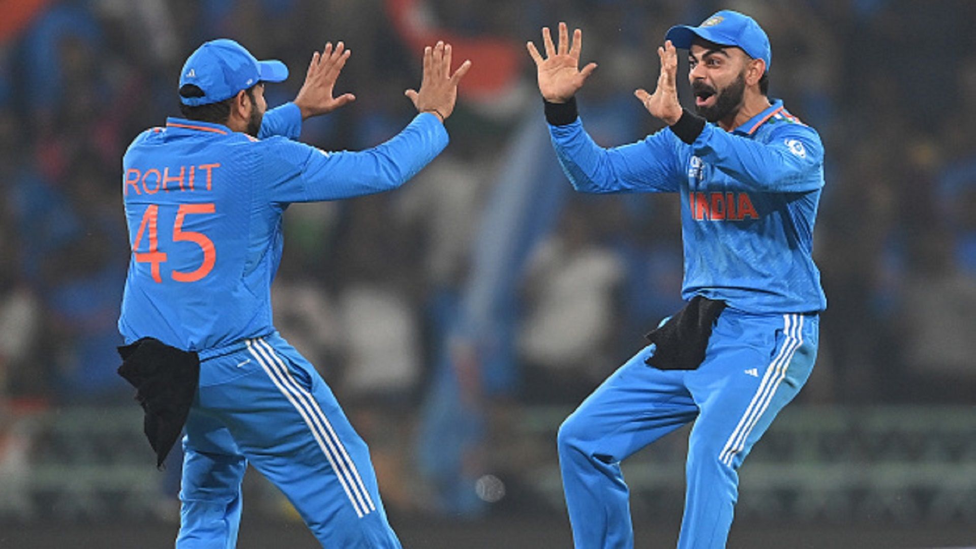 विराट कोहली और रोहित शर्मा को BCCI देती है सैलरी के रूप में करोड़ों रुपए, जानें संजू सैमसन-कुलदीप के साथ इन क्रिकेटरों की कितनी तनख्वाह