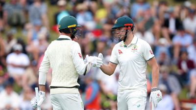 NZ vs AUS : कैमरन ग्रीन और हेजलवुड की जोड़ी का करिश्मा, 10वें विकेट के लिए 116 रन जोड़ मैक्ग्रा-गिलेस्पी का रिकॉर्ड तोड़ा, ऑस्ट्रेलिया ने 383 रनों से न्यूजीलैंड पर कसा शिकंजा  10वें विकेट की साझेदारी के दौरान कैमरन ग्रीन और जोश हेजलवुड