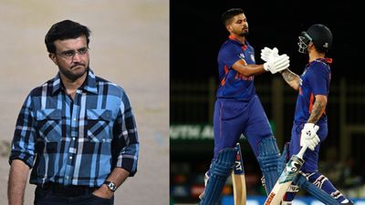 इशान किशन और श्रेयस अय्यर मामले में सौरव गांगुली ने जताई हैरानी!, कहा - पहली बार देखा कि कोई... सौरव गांगुली और दूसरी तरफ एक मैच के दौरान श्रेयस अय्यर व इशान किशन