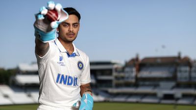 Ishan Kishan, Report : इशान किशन ने इंग्लैंड के खिलाफ टेस्ट सीरीज को लेकर ऐसा क्या कहा? BCCI ने फिर सेंट्रल कॉन्ट्रेक्ट से कर दिया बाहर WTC 2023 फाइनल से पहले फोटो शूट के दौरान इशान किशन