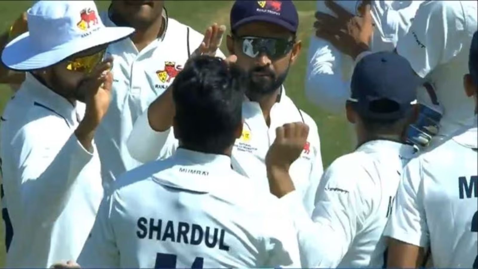 Ranji Trophy: शार्दुल ठाकुर और शम्स मुलानी के दम पर मुंबई 48वीं बार रणजी ट्रॉफी फाइनल में पहुंची, तमिलनाडु को पारी और 70 रन से धोया Ranji Trophy: शार्दुल ठाकुर और शम्स मुलानी के दम पर मुंबई 48वीं बार रणजी ट्रॉफी फाइनल में पहुंची, तमिलनाडु को पारी और 70 रन से धोया