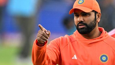 रोहित शर्मा ने यशस्वी जायसवाल पर दिए बयान पर इंग्लिश खिलाड़ी को सिखाया सबक, बोले- हमारी टीम में पंत था, शायद... रोहित शर्मा पहली बार धर्मशाला में टेस्ट खेलते दिखेंगे.