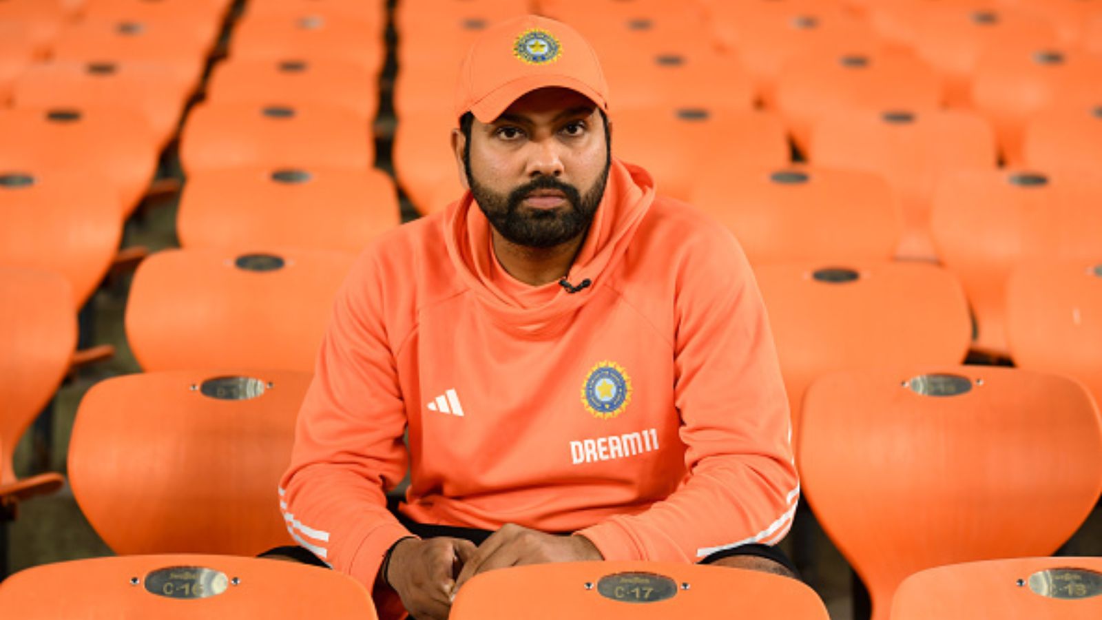 रोहित शर्मा ने भारतीय खिलाड़ियों को घरेलू क्रिकेट खेलने को लेकर फिर दी चेतावनी, बोले- किसी को छूट नहीं रोहित शर्मा ने भारतीय खिलाड़ियों को घरेलू क्रिकेट खेलने को लेकर फिर दी चेतावनी, बोले- किसी को छूट नहीं