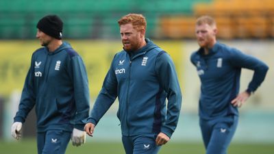 IND vs ENG: धर्मशाला पिच को लेकर इंग्लैंड के खिलाड़ी का विवादित बयान, कहा- इसका इस्तेमाल तो रणजी के लिए हो चुका है जो रूट, जॉनी बेयरस्टो और बेन स्टोक्स