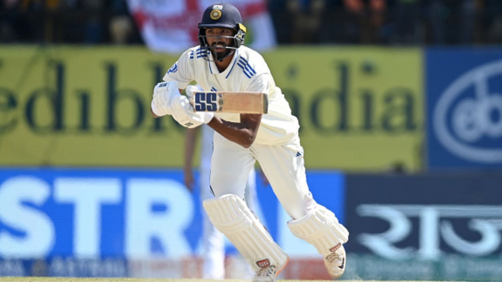 IND vs ENG : देवदत्त पडिक्कल ने टेस्ट डेब्यू में फिफ्टी जड़ने के बाद बयां किया दर्द, कहा- 2 साल तक इस समस्या से जूझता रहा, उन दिनों घर में... IND vs ENG : देवदत्त पडिक्कल ने टेस्ट डेब्यू में फिफ्टी जड़ने के बाद बयां किया दर्द, कहा- 2 साल तक इस समस्या से जूझता रहा, उन दिनों घर में...