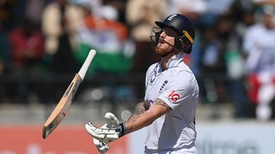 IND vs ENG : भारत से बुरी हार के बाद क्या 'बैजबॉल' को छोड़ देंगे इंग्लैंड के कप्तान बेन स्टोक्स? कहा - हर कोई जानना चाहता है कि... भारत के खिलाफ टेस्ट मैच के दौरान बेन स्टोक्स