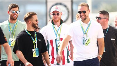 'यह चीयरलीडर्स से बनी टीम है...', भारत से करारी मात खाने के बाद इंग्लैंड पर बिगड़ा दिग्गज कप्तान, जमकर सुनाई खरी-खोटी इंग्लैंड ने आखिरी बार 2012 में टेस्ट सीरीज जीती थी.