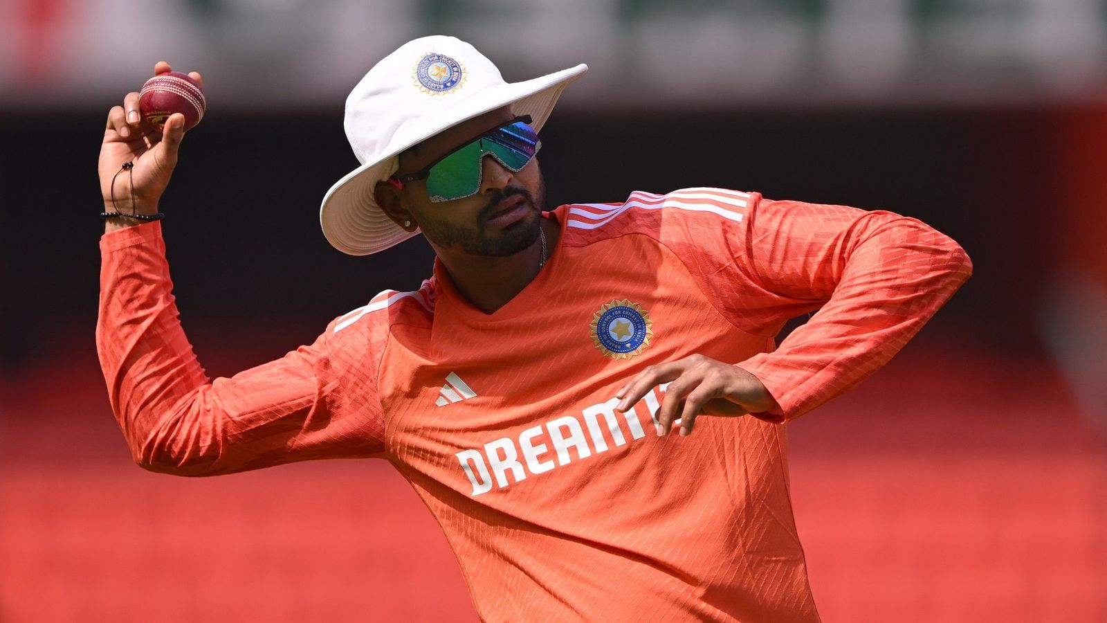 श्रेयस अय्यर के IPL 2024 में खेलने पर लटकी तलवार, KKR-BCCI की बातचीत के बाद लिया जाएगा बड़ा फैसला! श्रेयस अय्यर के IPL 2024 में खेलने पर लटकी तलवार, KKR-BCCI की बातचीत के बाद लिया जाएगा बड़ा फैसला!