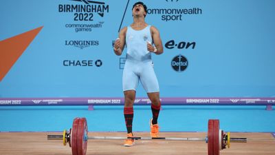 CWG 2022 का गोल्ड मेडल विजेता भारतीय वेटलिफ्टर रात में महिला हॉस्टल में घुसते पकड़ा गया, कैंप से हुई छुट्टी, टूटा पेरिस ओलिंपिक का सपना अचिंता शेउली