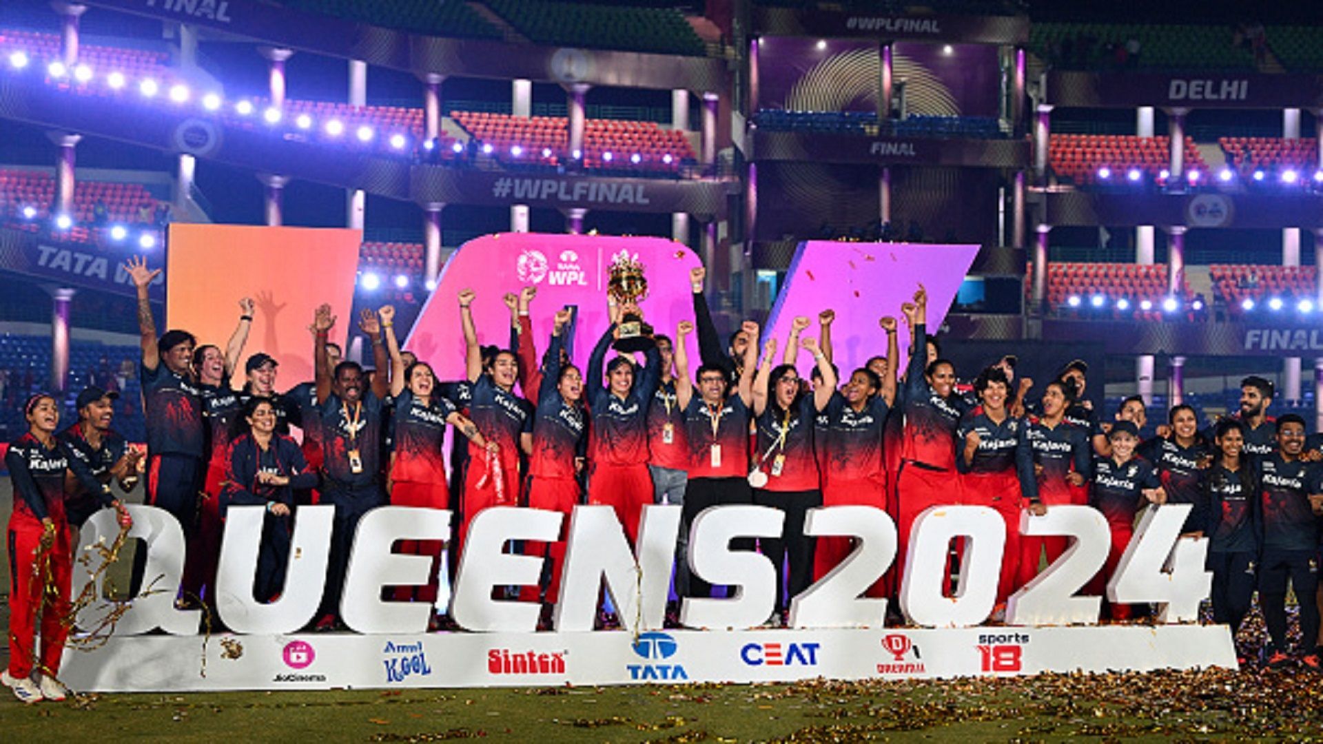 WPL 2024: श्रेयांका पाटिल पर्पल कैप तो एलिस पैरी ने जीती ऑरेंज कैप, दीप्ति शर्मा-शेफाली वर्मा को भी सम्‍मान, यहां देखें अवॉर्ड विनर्स की पूरी लिस्‍ट