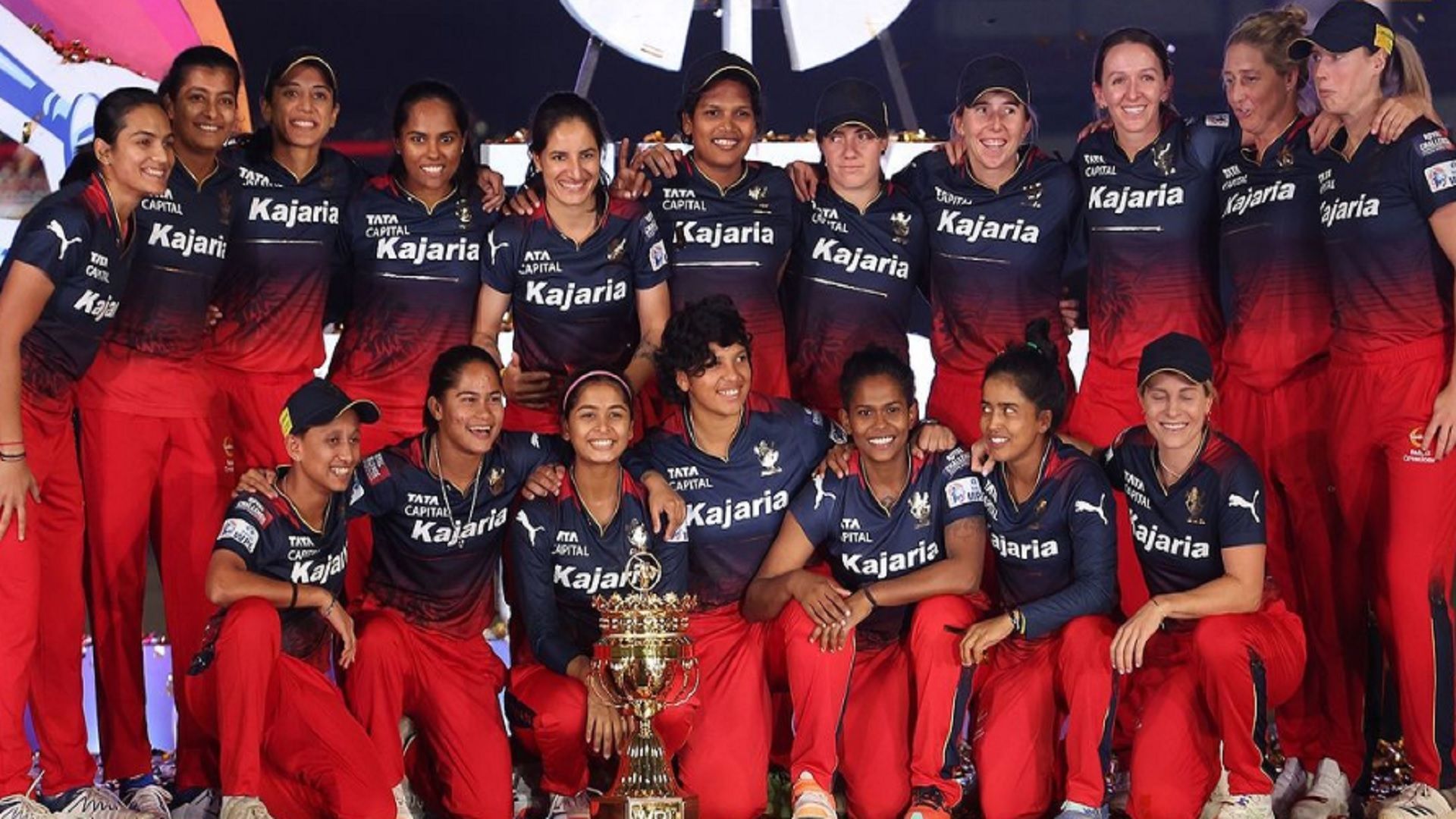 WPL 2024 Prize Money: चैंपियन बनते ही RCB पर पैसों की बारिश, स्‍मृति मांधना की टीम को ट्रॉफी के साथ मिला इतने का चेक, यहां जानिए रनरअप दिल्‍ली कैपिटल्‍स और अवॉर्ड विनर्स की प्राइज मनी