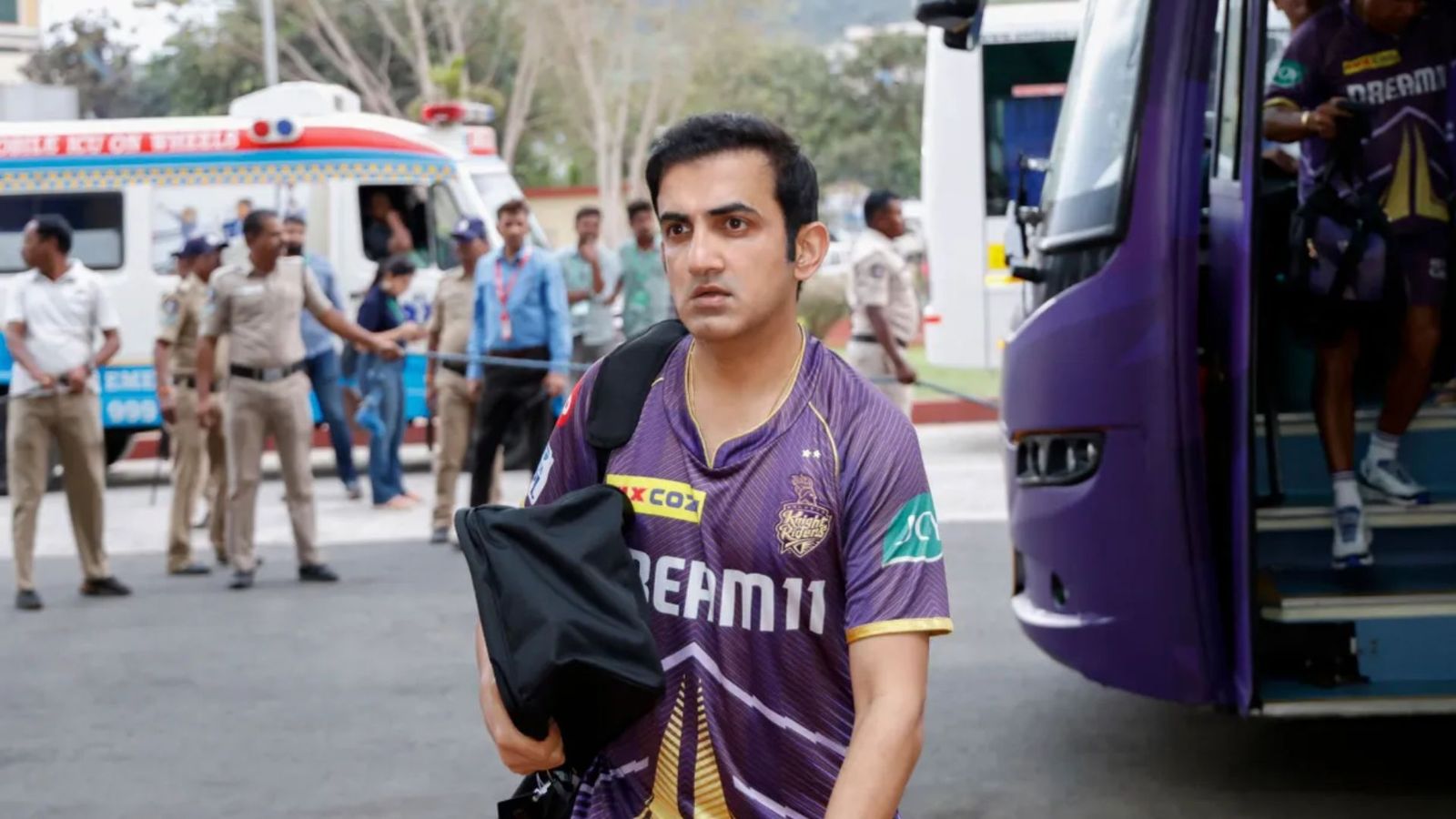 DC vs KKR : गौतम गंभीर ने KKR की धमाकेदार 106 रनों की जीत पर लिखे सिर्फ तीन शब्द, फैंस बोले - 'क्रिकेट के असली किंग आप हो' DC vs KKR : गौतम गंभीर ने KKR की धमाकेदार 106 रनों की जीत पर लिखे सिर्फ तीन शब्द, फैंस बोले - 'क्रिकेट के असली किंग आप हो'