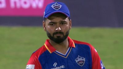 IPL 2024: 'पहले ओवर से पता था ये हारने वाले हैं', ऋषभ पंत के अर्धशतक के बावजूद सहवाग को आया कप्तान पर गुस्सा DRS लेने से चूकने के बाद उदास दिल्ली के कप्तान ऋषभ पंत