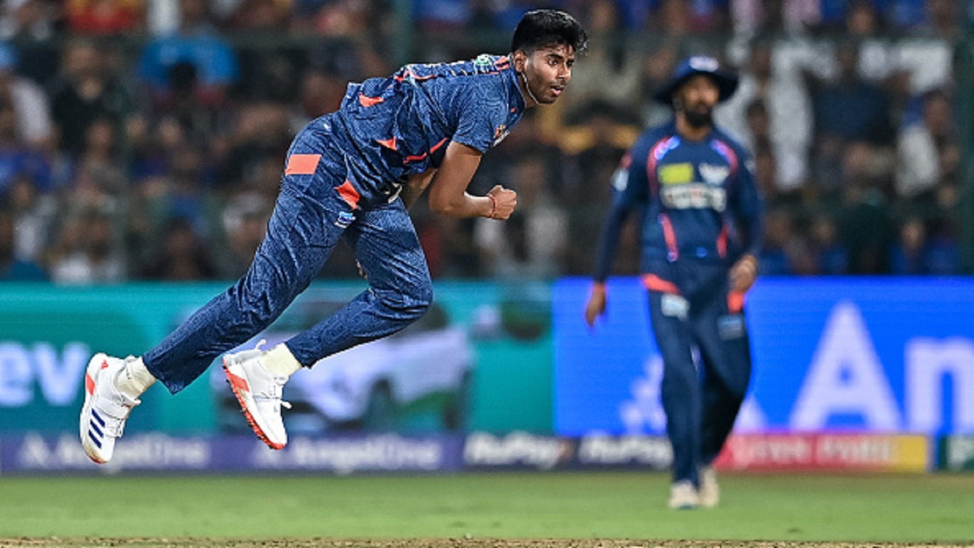 IPL 2024: मयंक यादव को खतरा! ऑस्‍ट्रेलियाई दिग्‍गज ने तेज गेंदबाज को बचाने के लिए भारतीय टीम मैनेजमेंट को चेताया