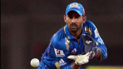 दिनेश कार्तिक ने 17 सीजन IPL खेलने के बाद जताए दो अफसोस, बोले- CSK में नहीं खेल सका और मुंबई इंडियंस ने मुझे... दिनेश कार्तिक 2012 और 2013 में मुंबई इंडियंस की ओर से खेले थे.