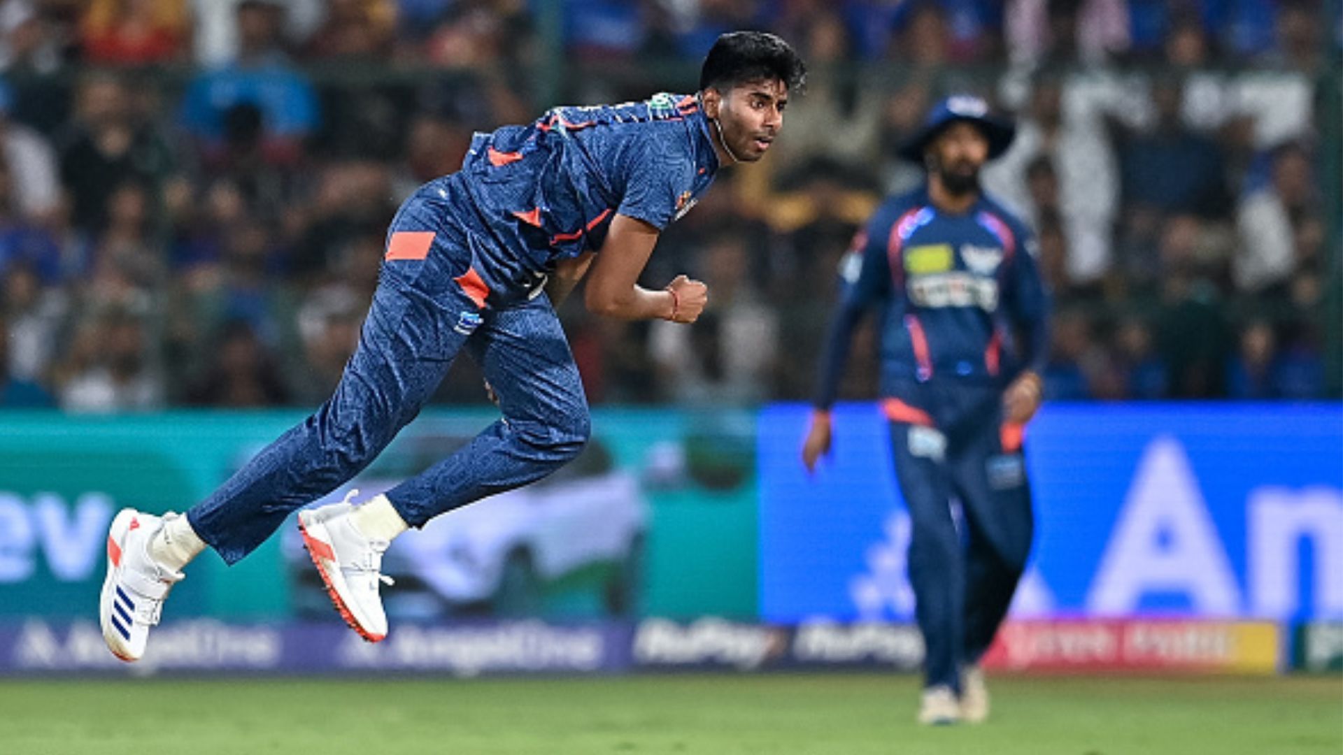 LSG vs GT : मयंक यादव ने गुजरात के सामने 6 गेंद में 13 रन देने के बाद क्यों नहीं की गेंदबाजी? इस अपडेट से बढ़ी LSG की टेंशन! 