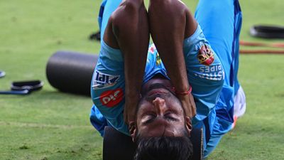 IPL 2024: मयंक यादव की टेंशन देने वाली चोट पर क्रुणाल पंड्या ने दी बड़ी अपडेट, कहा- उनका करियर... मयंक यादव गुजरात के खिलाफ मुकाबले में चोटिल हो गए हैं