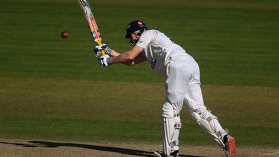 दिल्ली कैपिटल्स और 4 करोड़ रुपये छोड़ने वाले इंग्लिश खिलाड़ी ने 4 महीने बाद की वापसी, 69 गेंद में उड़ाया शतक, फर्स्ट क्लास क्रिकेट में किया धमाका हैरी ब्रूक काउंटी चैंपियनशिप में यॉर्कशर के लिए खेल रहे.