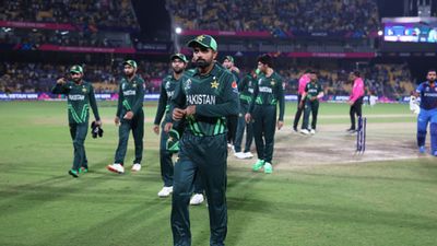 Pakistan क्रिकेट टीम के हेड कोच का हुआ ऐलान, बाबर आजम की कप्तानी वाली पाकिस्तानी टीम के सपोर्ट स्टाफ में जानें कौन-कौन हुआ शामिल ? वर्ल्ड कप 2023 में अफगानिस्तान से हार के बाद पाकिस्तान के कप्तान बाबर आजम