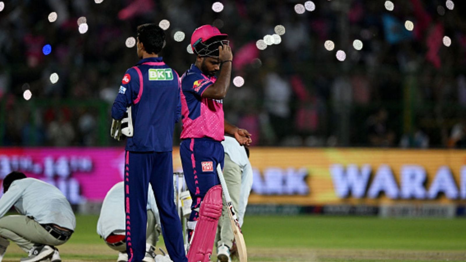 IPL 2024 में पहली बार के बाद छलका संजू सैमसन का दर्द, कहा- कुछ घंटे बाद बताऊंगा कि... IPL 2024 में पहली बार के बाद छलका संजू सैमसन का दर्द, कहा- कुछ घंटे बाद बताऊंगा कि...