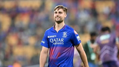 Who is Will Jacks : कौन है विल जैक्स? जिसके आईपीएल डेब्यू पर विराट कोहली ने पहनाई कैप, T20 में 4130 रन ठोक चुका है ये धुरंधर आईपीएल 2024 में मुंबई के खिलाफ डेब्यू से पहले विल जैक्स