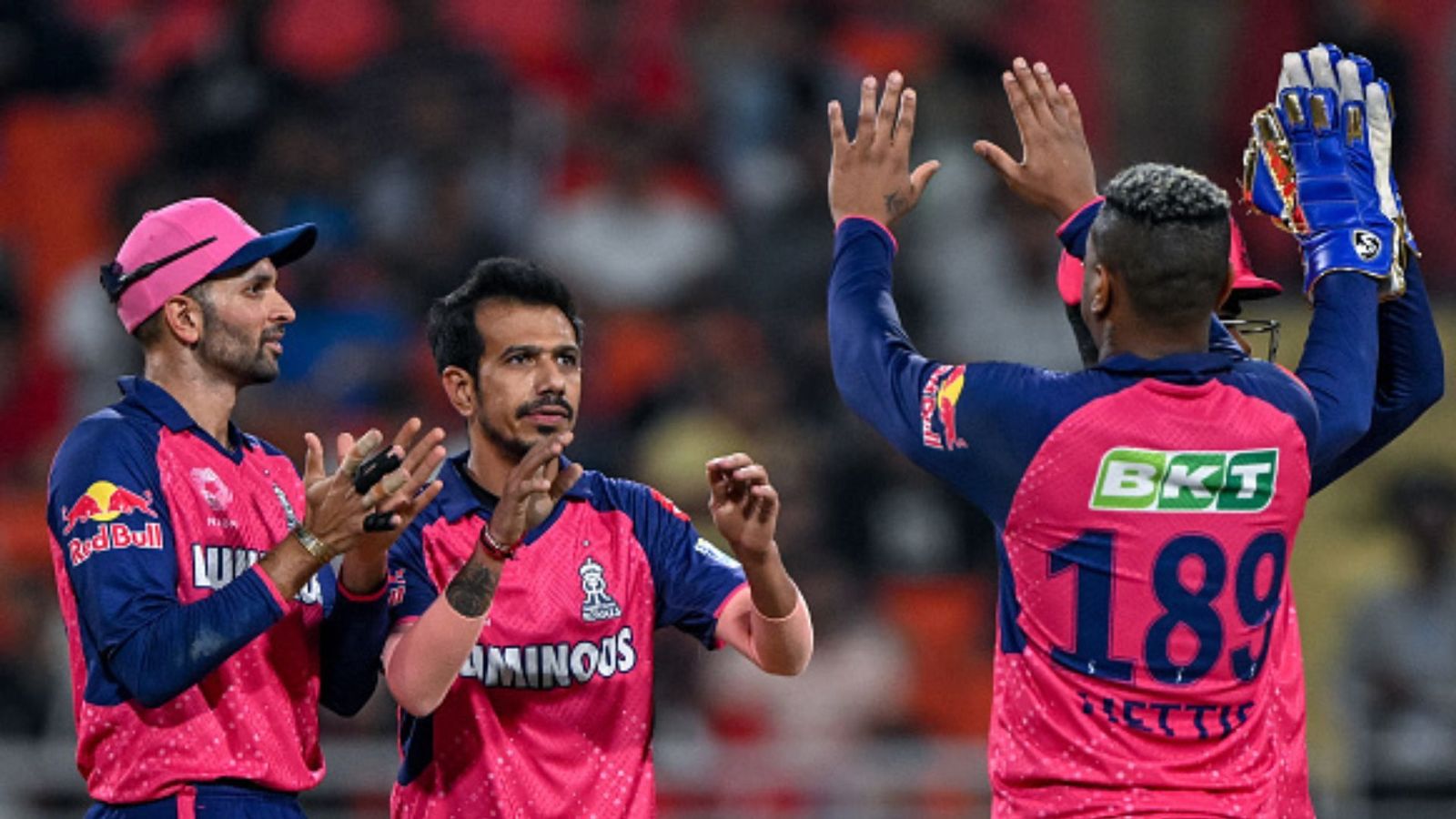 IPL 2024 Purple Cap: युजवेंद्र चहल ने जसप्रीत बुमराह को छोड़ा पीछे तो तीसरे नंबर पर पहुंचा पंजाब का ये तेज गेंदबाज IPL 2024 Purple Cap: युजवेंद्र चहल ने जसप्रीत बुमराह को छोड़ा पीछे तो तीसरे नंबर पर पहुंचा पंजाब का ये तेज गेंदबाज