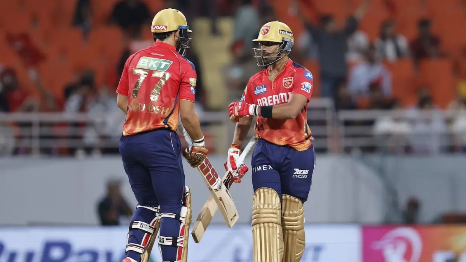 IPL 2024 में करोड़पति और सुपरस्टार्स पर भारी पड़ रहे अनजाने-नौसिखिए भारतीय खिलाड़ी, मामूली रकम में भी कर रहे सुपरहीरो वाला काम IPL 2024 में करोड़पति और सुपरस्टार्स पर भारी पड़ रहे अनजाने-नौसिखिए भारतीय खिलाड़ी, मामूली रकम में भी कर रहे सुपरहीरो वाला काम