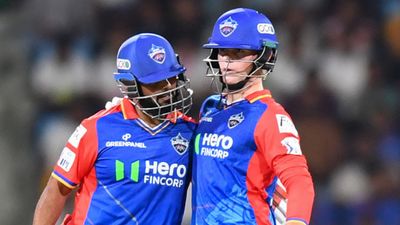 ऋषभ पंत का पता नहीं दिल्ली का ये खिलाड़ी जरूर खेलेगा T20 World Cup, माइकल वॉन ने की बड़ी भविष्यवाणी ऋषभ पंत के साथ बल्लेबाजी के दौरान जैकफ्रेजर मैकगर्क