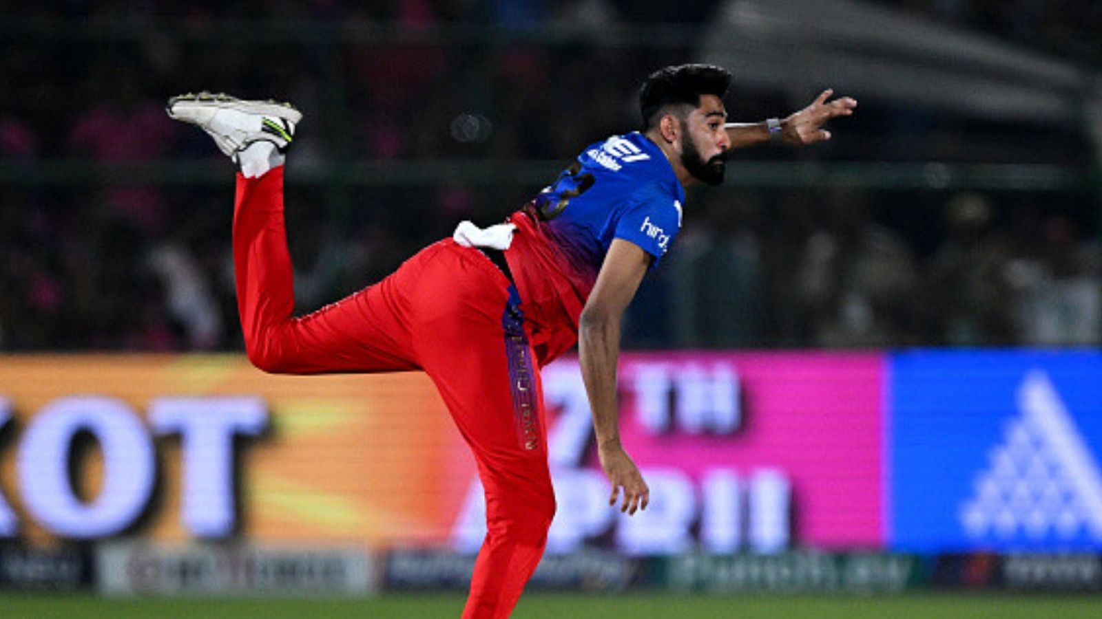 KKR vs RCB: मोहम्मद सिराज ने इम्पैक्ट प्लेयर नियम का उड़ाया मजाक, कहा- 'हमारे लिए कुछ नहीं बचा, प्लीज इसे हटा दो' KKR vs RCB: मोहम्मद सिराज ने इम्पैक्ट प्लेयर नियम का उड़ाया मजाक, कहा- 'हमारे लिए कुछ नहीं बचा, प्लीज इसे हटा दो'