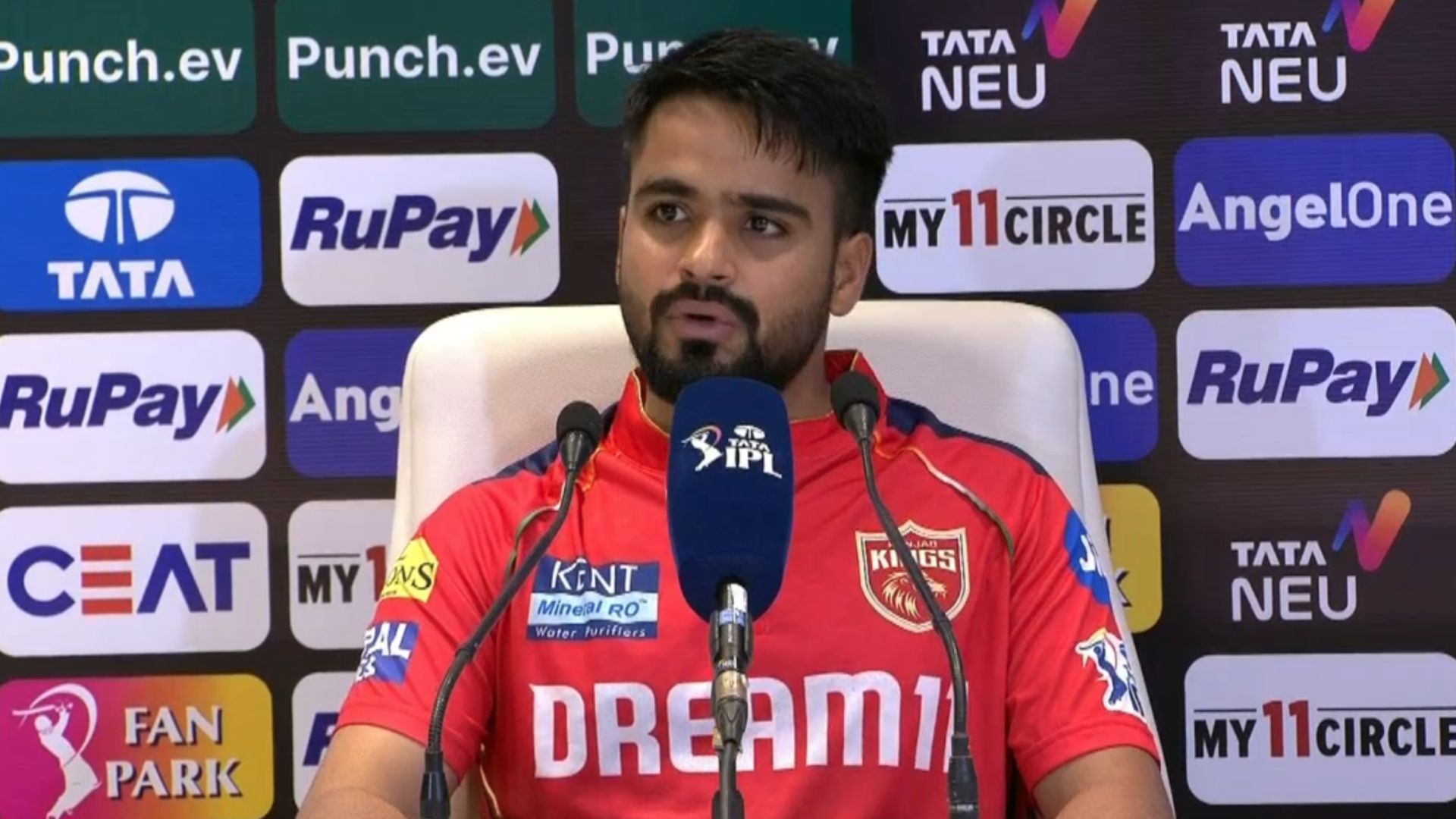 KKR vs PBKS : 262 रनों के रिकॉर्ड चेज से पहले पंजाब किंग्स के कोच ने क्या दिया था 'गुरुमंत्र'? प्रभसिमरन सिंह ने किया बड़ा खुलासा 