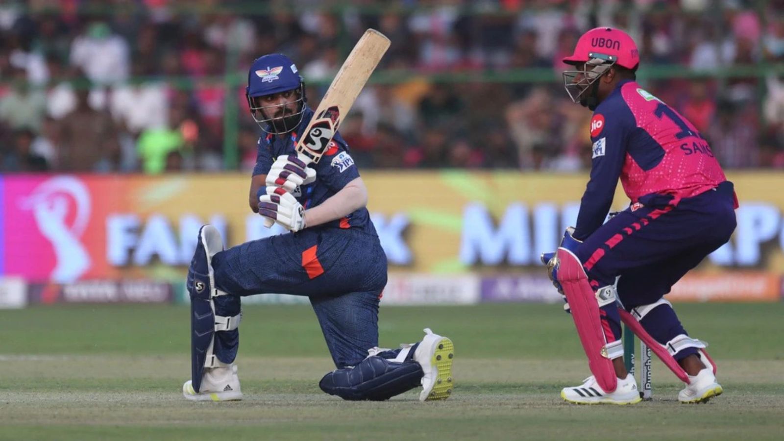 LSG vs RR IPL 2024: राजस्थान रॉयल्स ने टॉस जीतकर लखनऊ सुपर जायंट्स को दी बैटिंग, जानिए कैसी है Playing XI LSG vs RR IPL 2024: राजस्थान रॉयल्स ने टॉस जीतकर लखनऊ सुपर जायंट्स को दी बैटिंग, जानिए कैसी है Playing XI