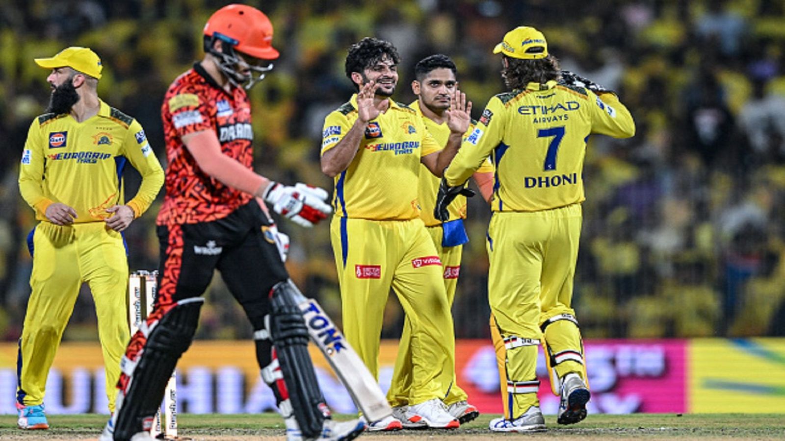 IPL 2024 Points Table : हैदराबाद पर जीत के बाद तीसरे स्थान पर पहुंची चेन्नई सुपर किंग्स, 5 टीमों के पास बराबर अंक, जानें CSK vs SRH मैच के बाद पॉइंट टेबल का हाल IPL 2024 Points Table : हैदराबाद पर जीत के बाद तीसरे स्थान पर पहुंची चेन्नई सुपर किंग्स, 5 टीमों के पास बराबर अंक, जानें CSK vs SRH मैच के बाद पॉइंट टेबल का हाल