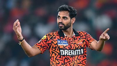 IPL 2024: आखिरी गेंद पर जीत दिलाने वाले भुवनेश्वर कुमार पर कप्तान पैट कमिंस को नहीं था यकीन, बोले- मेरे दिमाग में... राजस्थान रॉयल्स के खिलाफ भुवनेश्वर कुमार