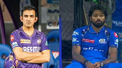 MI vs KKR: गौतम गंभीर कोलकाता की जीत से गदगद! 12 साल के इंतजार को लेकर मुंबई पर दिया सबसे बड़ा बयान खिलाड़ियों का प्रदर्शन देखते गौतम गंभीर, हार के बाद उदास हार्दिक पंड्या