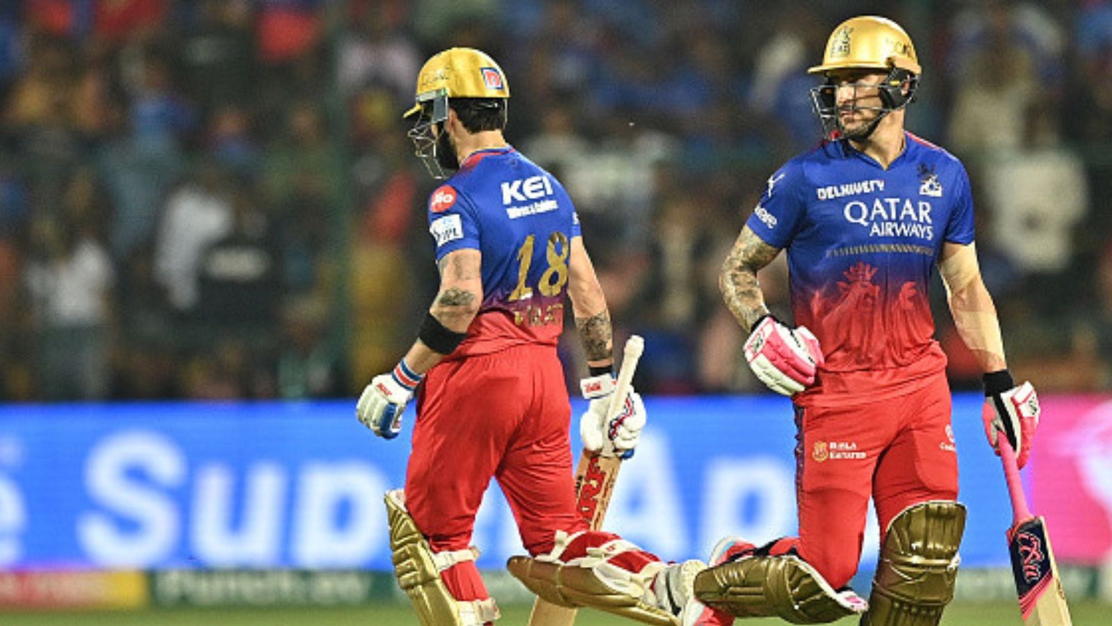 RCB vs GT : कोहली और फाफ के धमाके से आरसीबी ने गुजरात को घर में 4 विकेट से रौंदा, शुभमन गिल वाली टीम पर मंडराया प्लेऑफ से बाहर होने का संकट RCB vs GT : कोहली और फाफ के धमाके से आरसीबी ने गुजरात को घर में 4 विकेट से रौंदा, शुभमन गिल वाली टीम पर मंडराया प्लेऑफ से बाहर होने का संकट