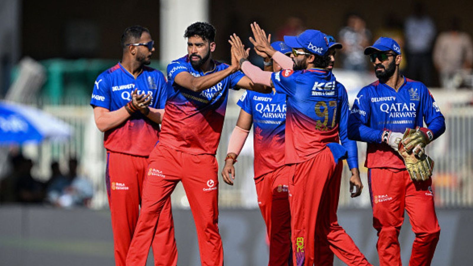 'सिराज के पिता का निधन हो गया फिर भी...', सुनील गावस्कर ने RCB के धाकड़ तेज गेंदबाज की बताई असली ताकत 'सिराज के पिता का निधन हो गया फिर भी...', सुनील गावस्कर ने RCB के धाकड़ तेज गेंदबाज की बताई असली ताकत