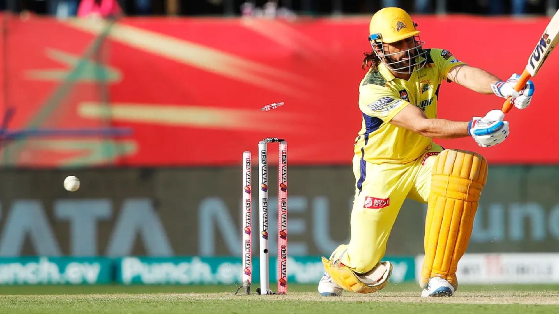 PBKS vs CSK : महेंद्र सिंह धोनी नंबर-9 पर बल्लेबाजी करने आए तो भड़क उठे इरफ़ान पठान, कहा - 42 के हो चुके हैं और CSK की मदद नहीं कर रहे...  